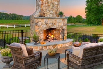 Fireplaces-and-Firepits