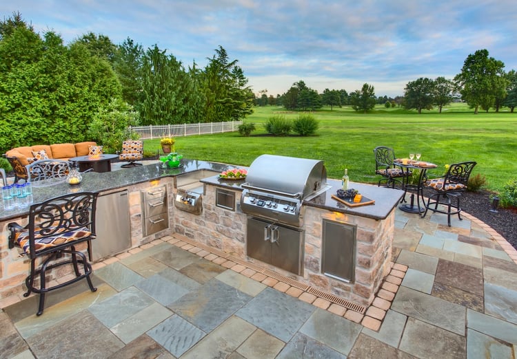 Outdoor kitchen grills and built in grill reviews for Harrisburg, York, & Lancaster, PA