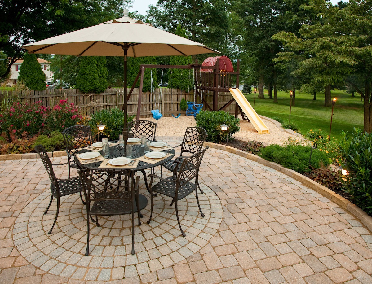 Paver patio with edging