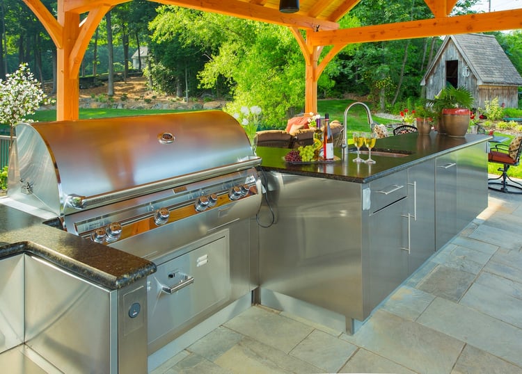 Coolest Outdoor Kitchen Appliances, What Is The Best Outdoor Kitchen Grill
