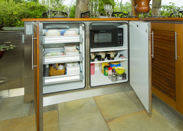 Outdoor-Kitchen-w-Storage-Cabinets