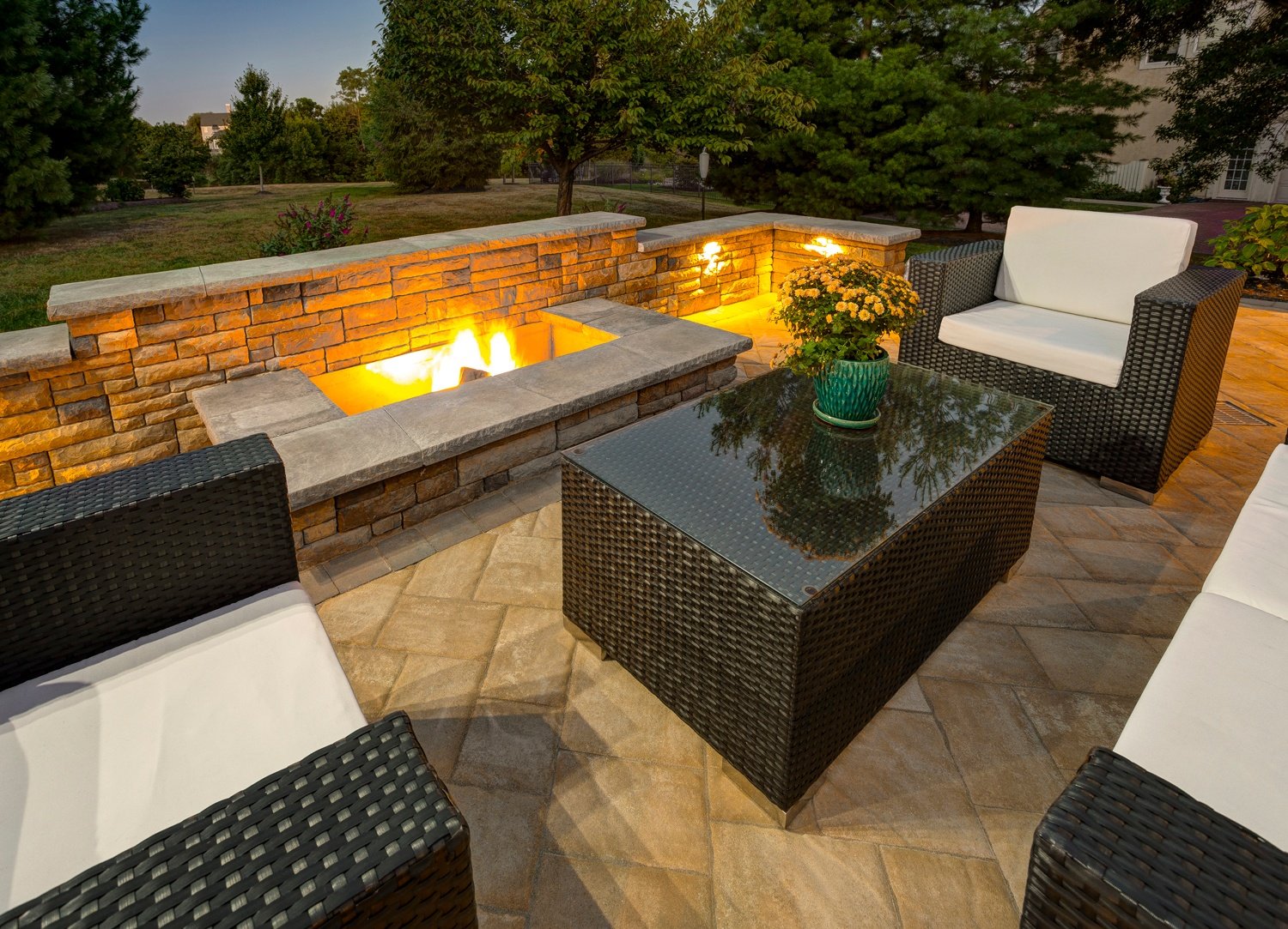 11 of the Hottest Fire Pit and Outdoor Fireplace Ideas and Pictures